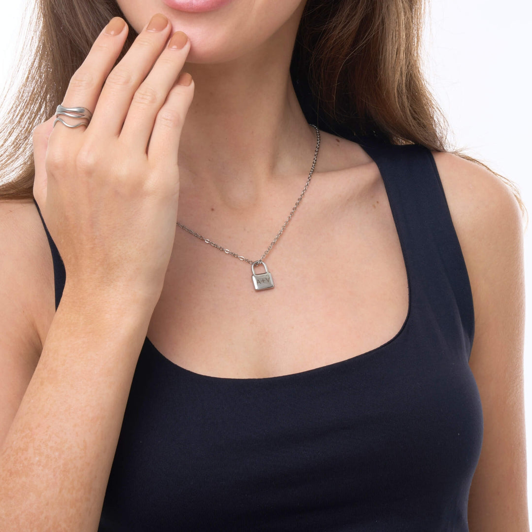 客製化鎖骨項鍊